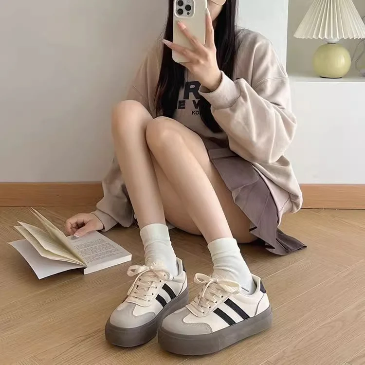 Damen Sneakers im urbanen Retro-Design mit stabiler Sohle und hochwertigem Obermaterial Heidi Mode - Image 4