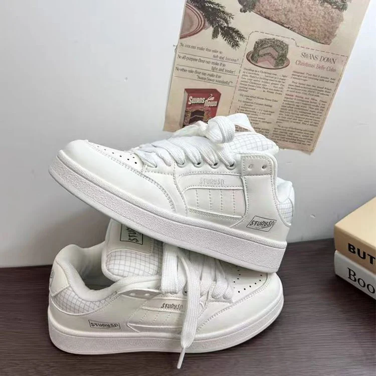 Damen Sneakers im zeitlosen Design mit gepolsterter Zunge und atmungsaktiver Obermaterialstruktur Heidi Mode - Image 2