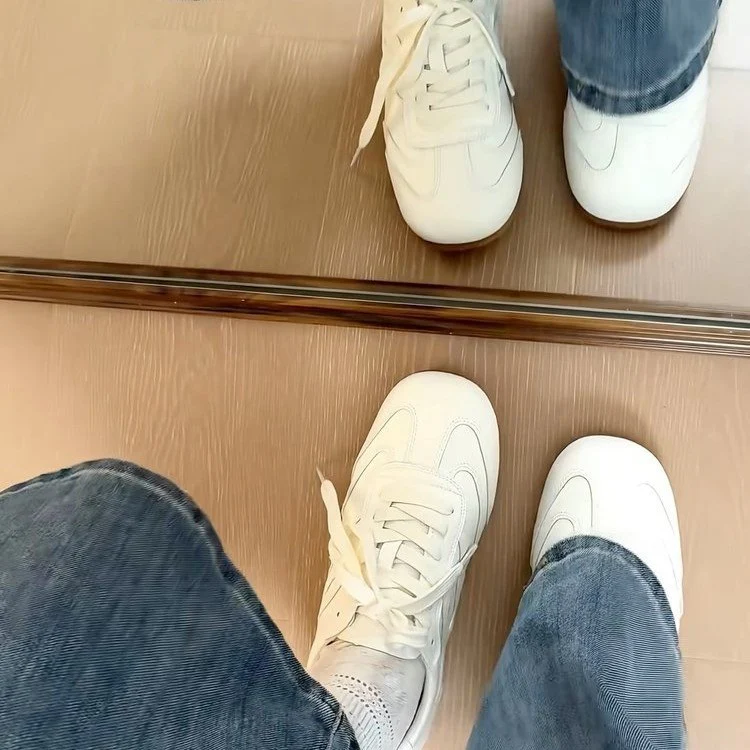 Damen Sneakers mit antiskid Sohle und bequemer Polsterung Heidi Mode - Image 3