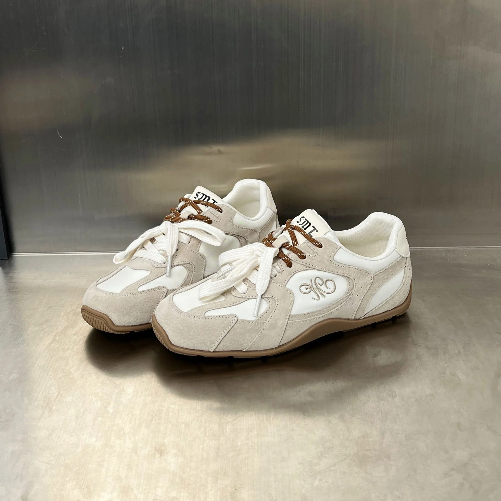 Damen Sneakers mit atmungsaktiver Mesh-Oberfläche und ergonomischem Fußbett Heidi Mode - Image 4
