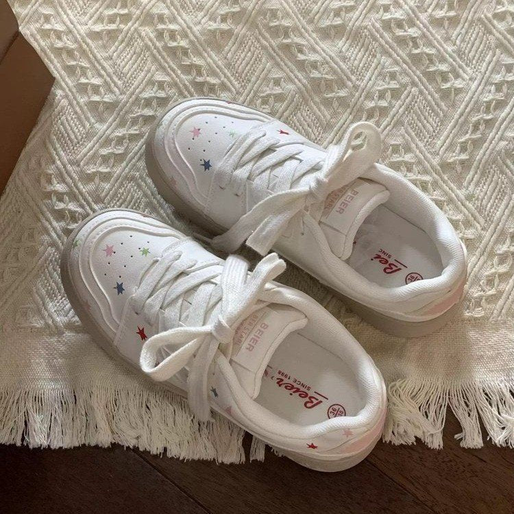Damen Sneakers mit bunten Stern-Applikationen und bequemer Sohle Heidi Mode - Image 3