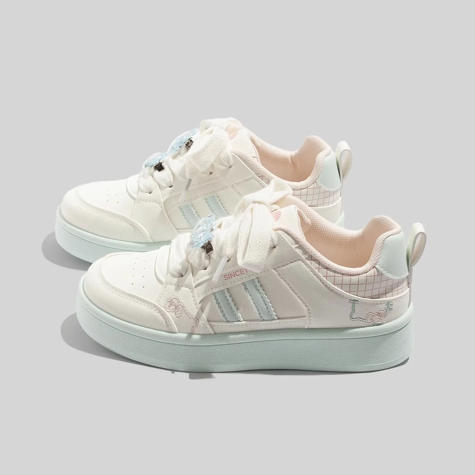 Damen Sneakers mit charmanten Sternenapplikationen und bequemer Dämpfung Heidi Mode - Image 3