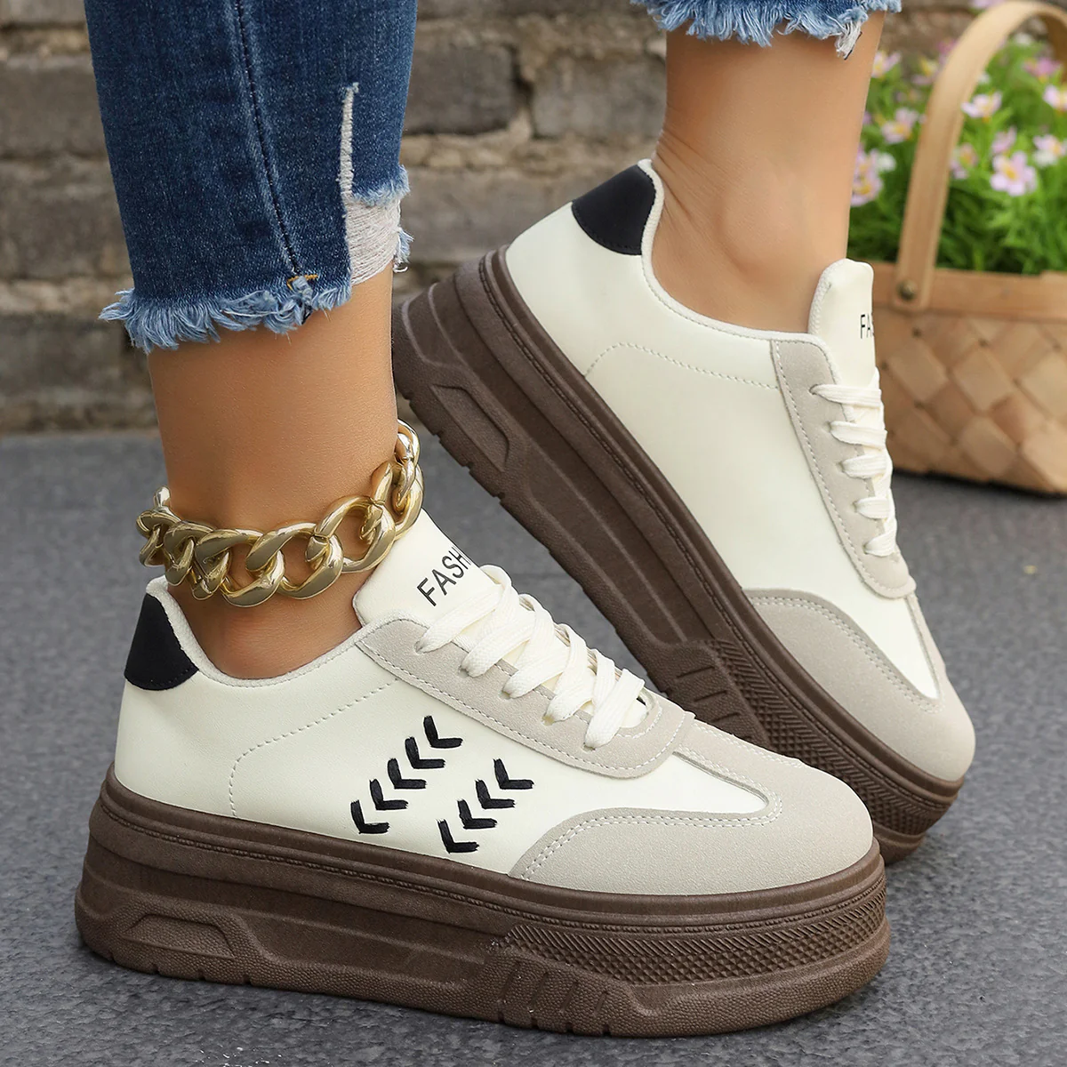 Damen Sneakers mit dicker Laufsohle und modischem Design Heidi Mode - Image 7