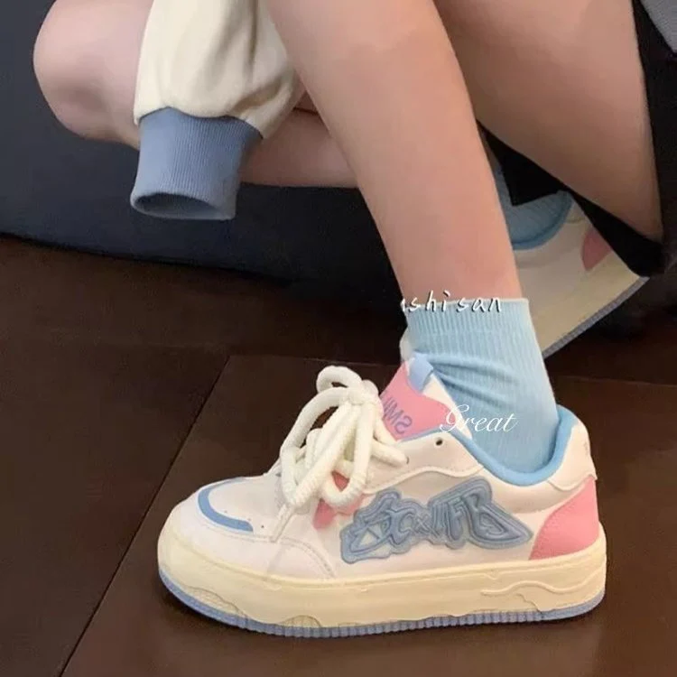 Damen Sneakers mit einzigartigem Design und innovativer Schnürtechnologie Heidi Mode