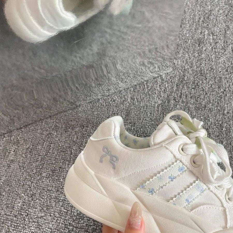 Damen Sneakers mit elegantem Rüschen-Design und gepolsterter Sohle Heidi Mode - Image 4