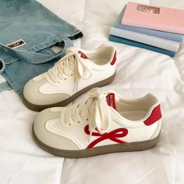 Damen Sneakers mit ergonomischer Dämpfung und modischen Details Heidi Mode - Image 3