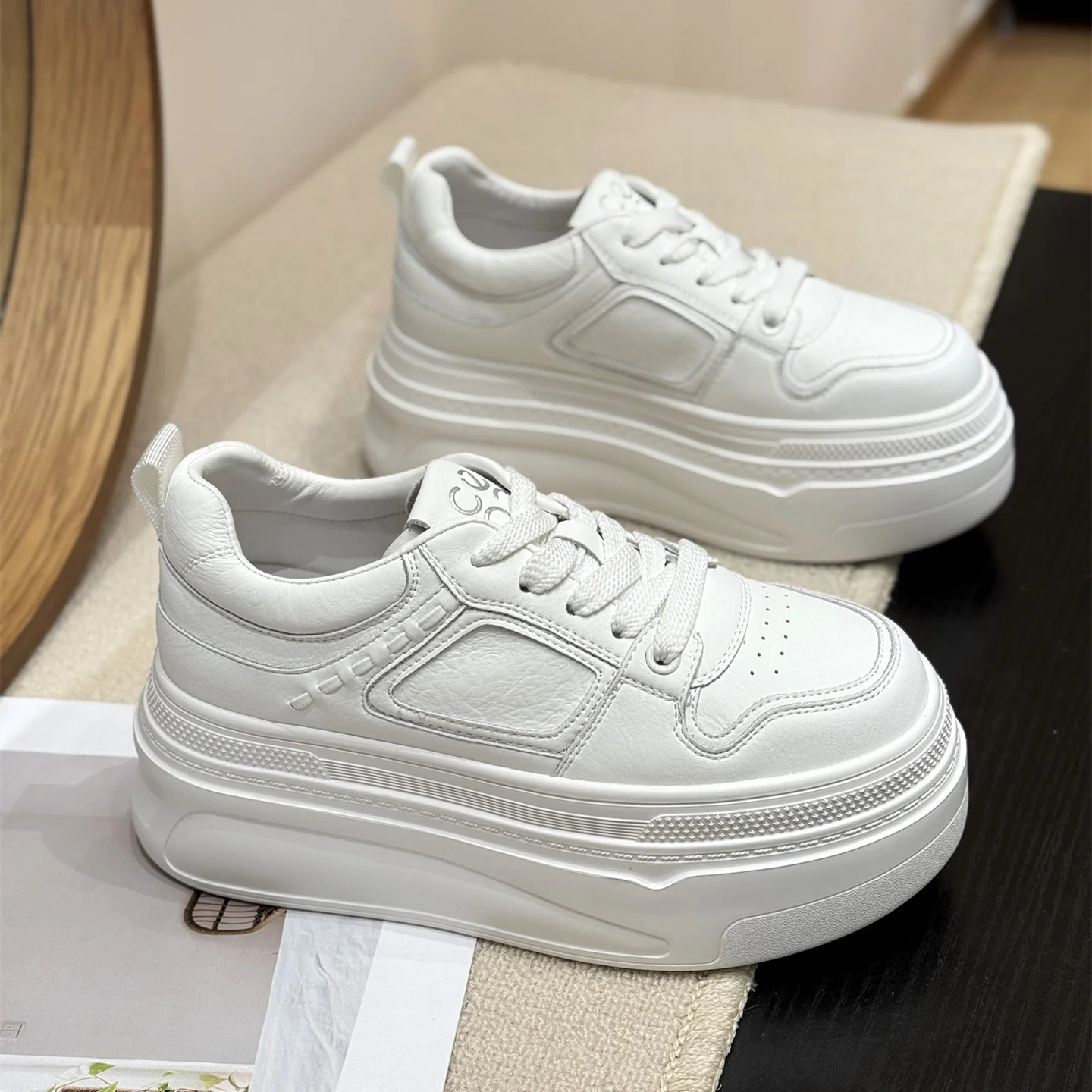 Damen Sneakers mit erhöhtem Plateau und modischem Design Heidi Mode - Image 6