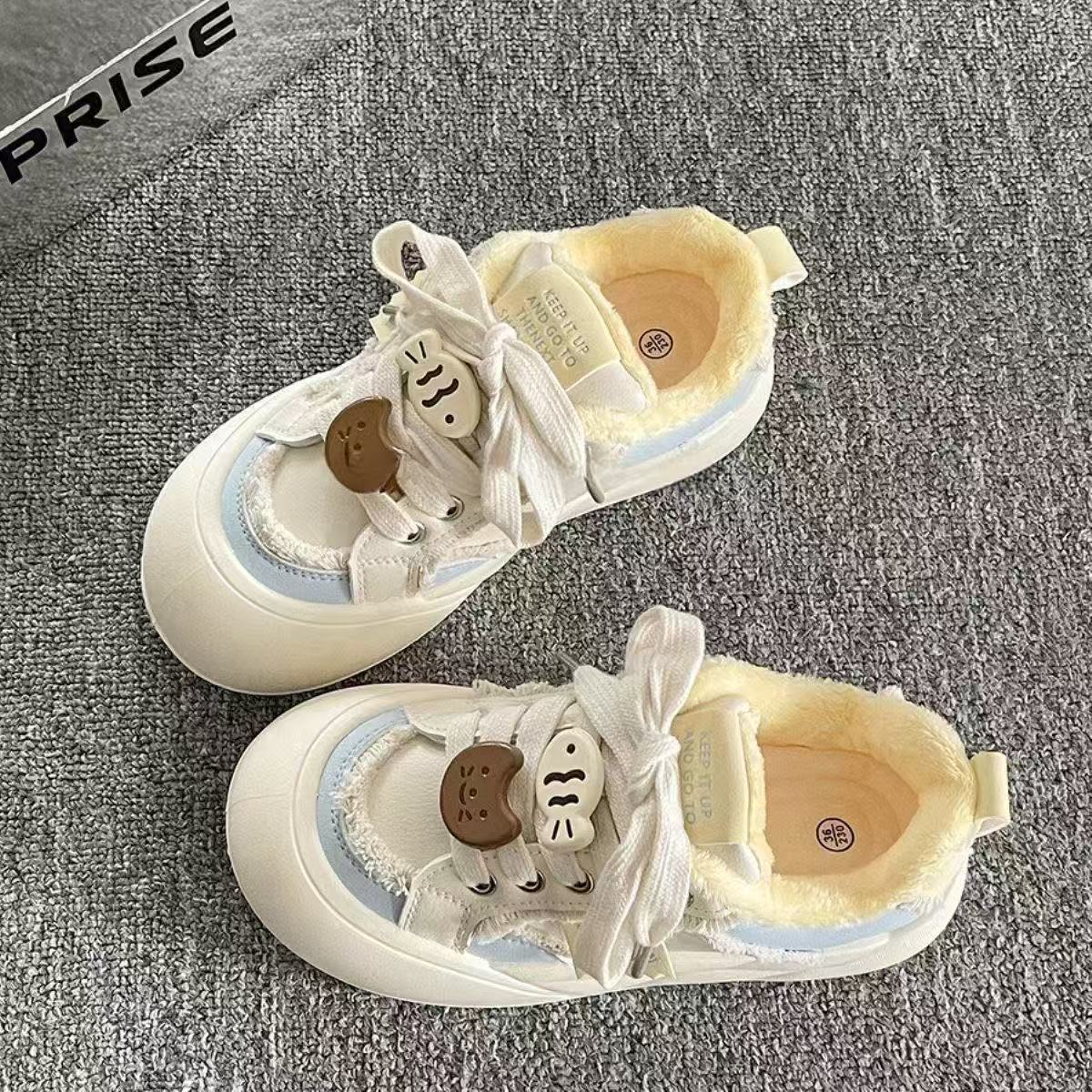 Damen Sneakers mit flauschigem Innenfutter und verspieltem Schnürsystem Heidi Mode - Image 2