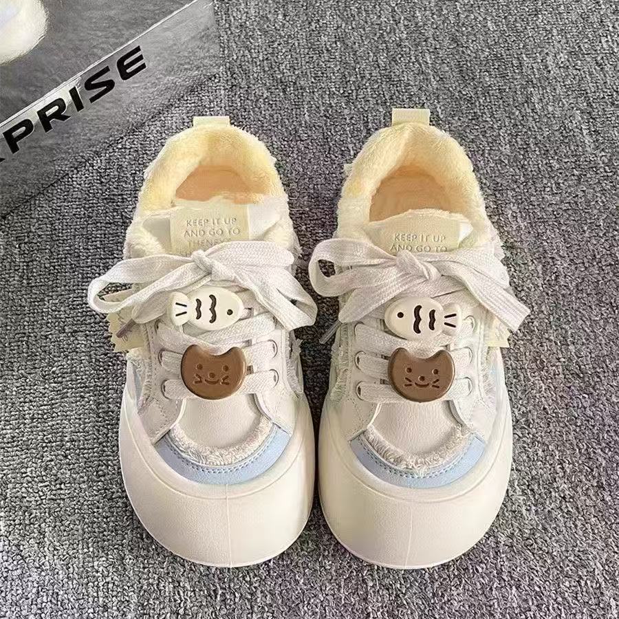 Damen Sneakers mit flauschigem Innenfutter und verspieltem Schnürsystem Heidi Mode - Image 3