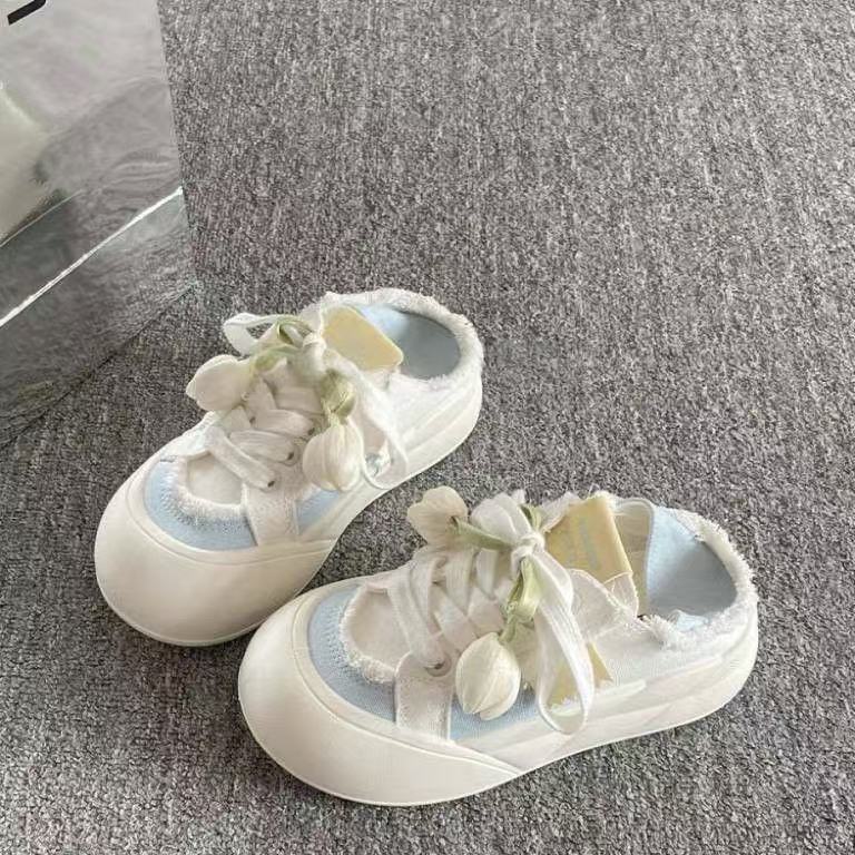 Damen Sneakers mit floralem Dekor und einzigartigem Schnürsystem Heidi Mode