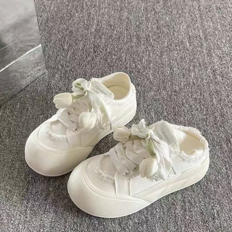 Damen Sneakers mit floralem Dekor und einzigartigem Schnürsystem Heidi Mode - Image 3