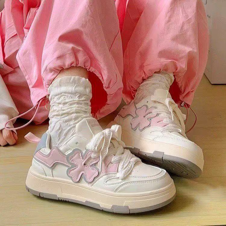 Damen Sneakers mit floralen Applikationen und innovativem Komfortfunktionsdesign Heidi Mode