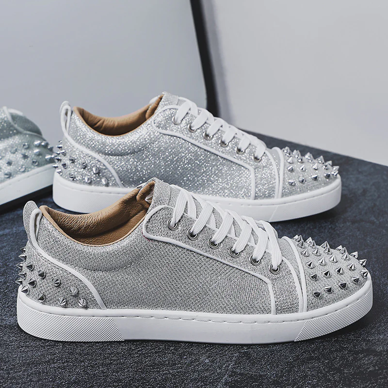 Damen Sneakers mit funkelndem Obermaterial und Nieten-Design Heidi Mode