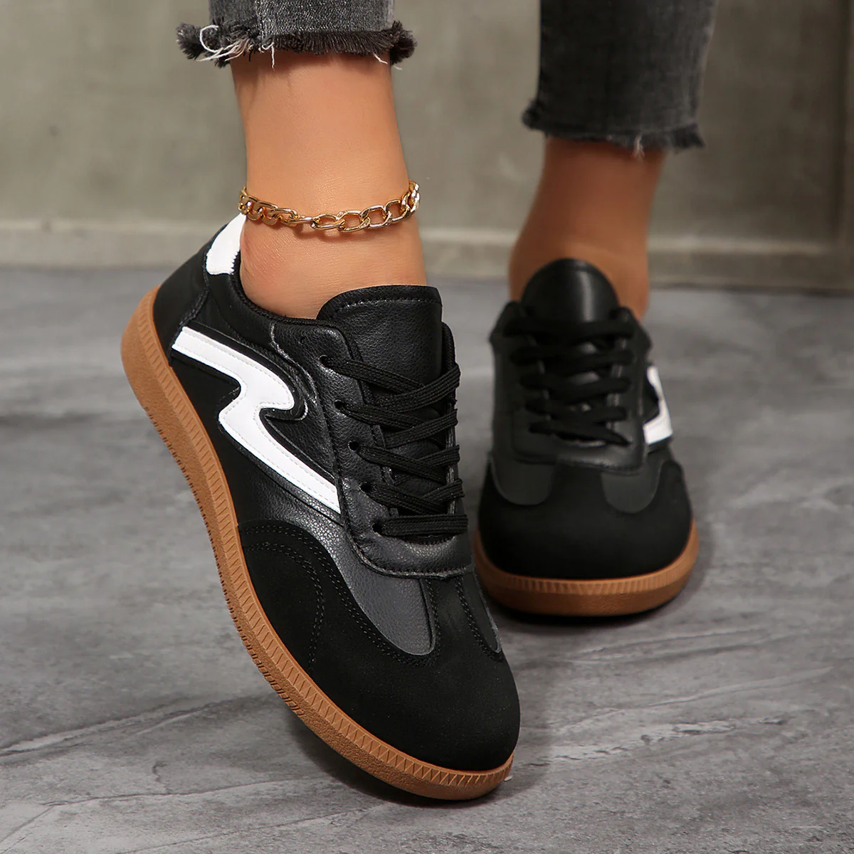 Damen Sneakers mit gepolsterter Innensohle und rutschfester Laufsohle Heidi Mode - Image 3