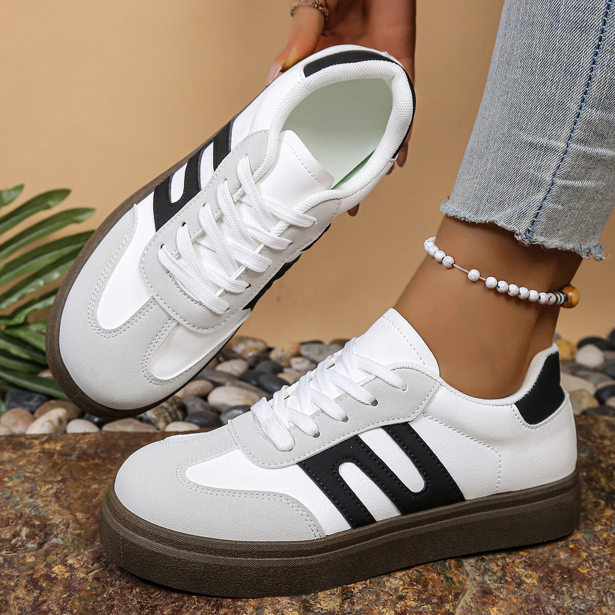 Damen Sneakers mit gepolsterter Sohle und modischem Design Heidi Mode - Image 3