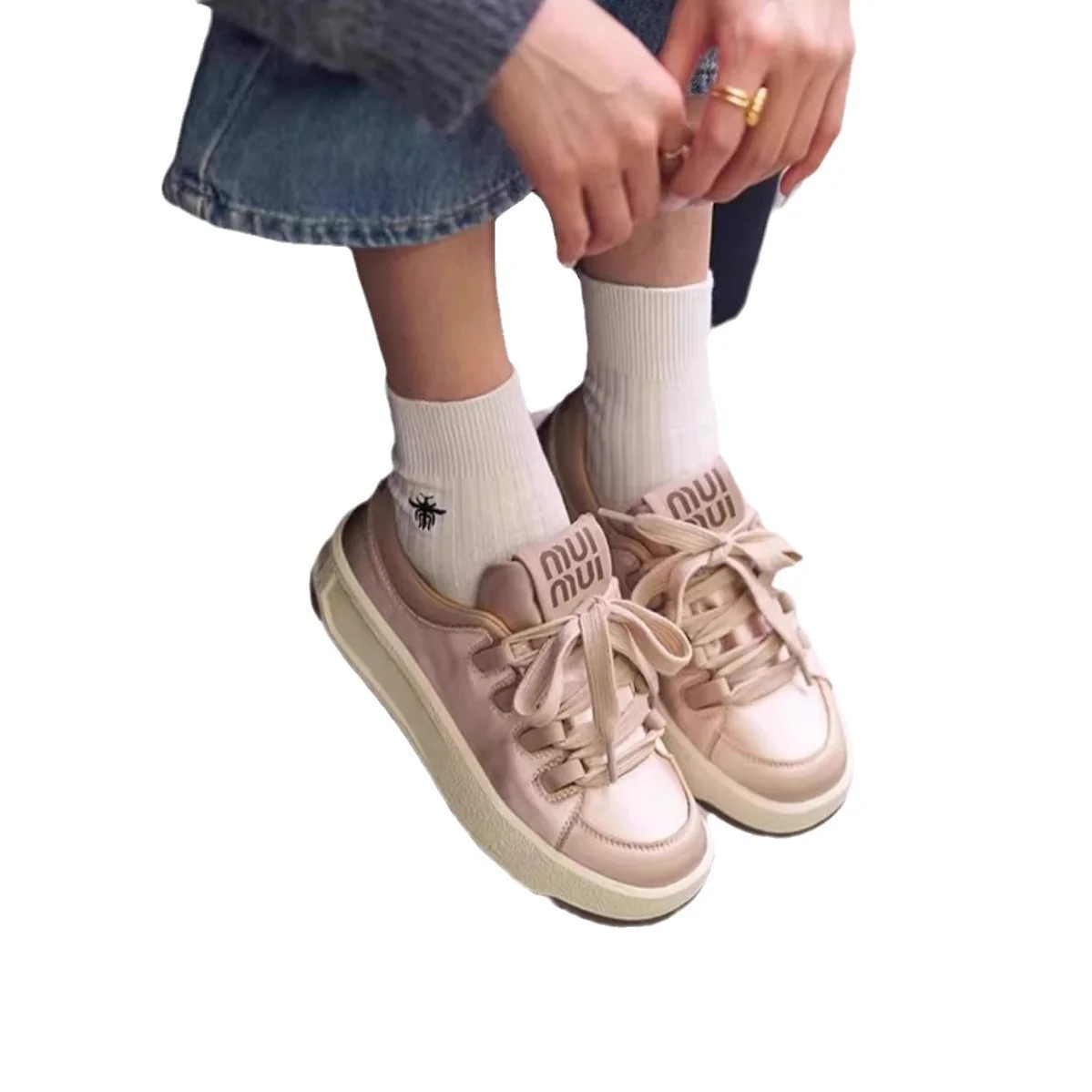 Damen Sneakers mit glänzendem Obermaterial und komfortabler Dämpfung Heidi Mode - Image 5