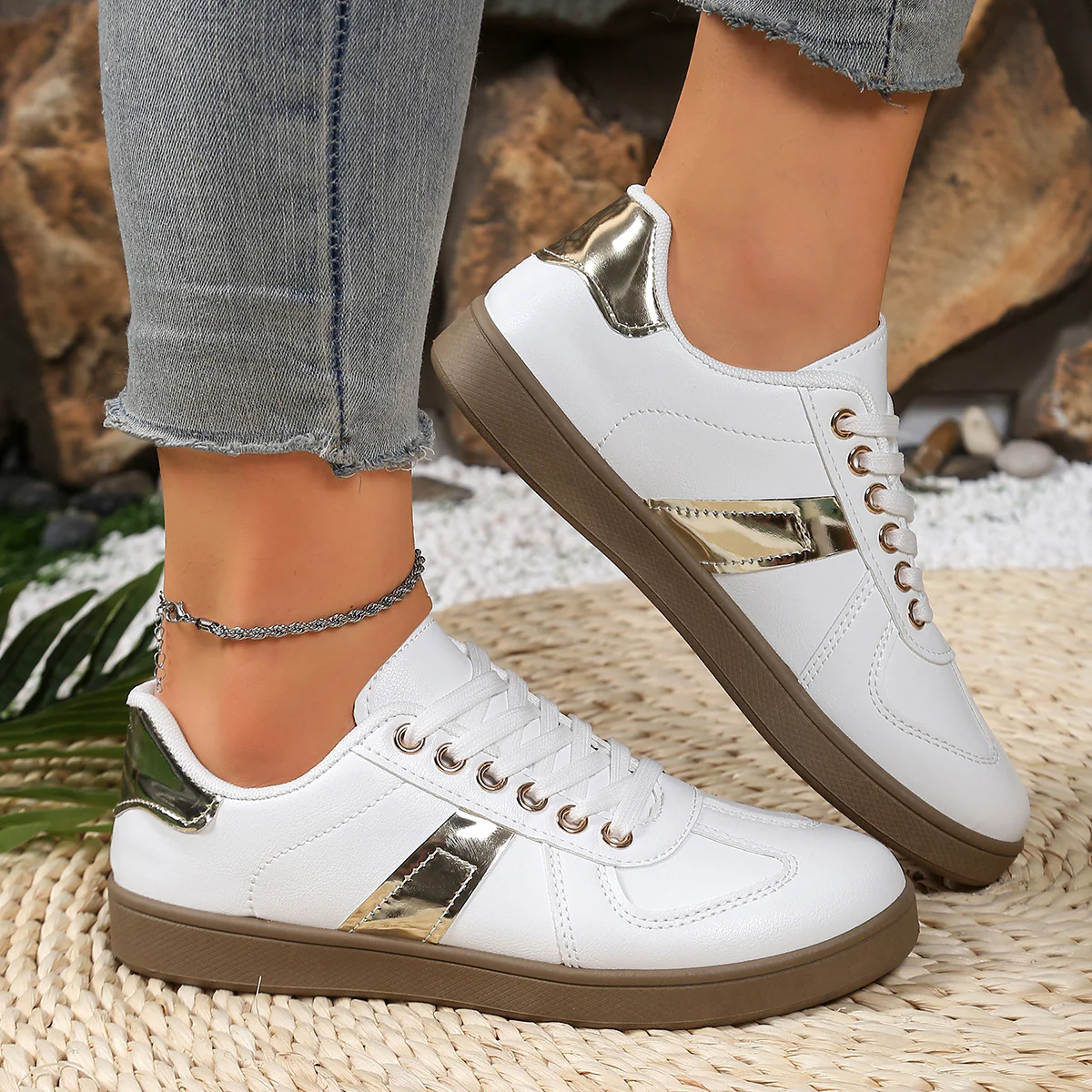 Damen Sneakers mit glänzenden Akzenten und bequemem Fußbett Heidi Mode - Image 4