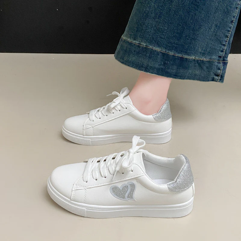 Damen Sneakers mit Glitzerelementen und Herzmotiv Heidi Mode - Image 2
