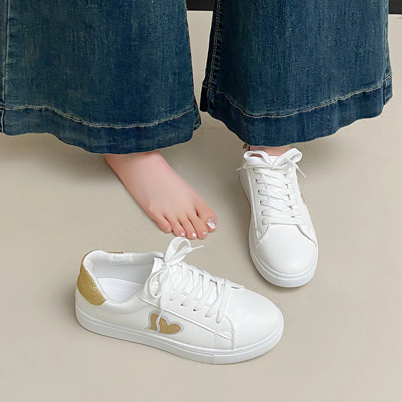 Damen Sneakers mit Glitzerelementen und Herzmotiv Heidi Mode - Image 4
