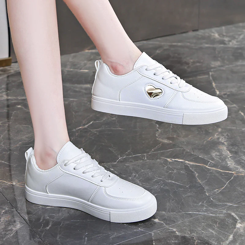 Damen Sneakers mit Herzdetails und komfortabler Dämpfung Heidi Mode - Image 3