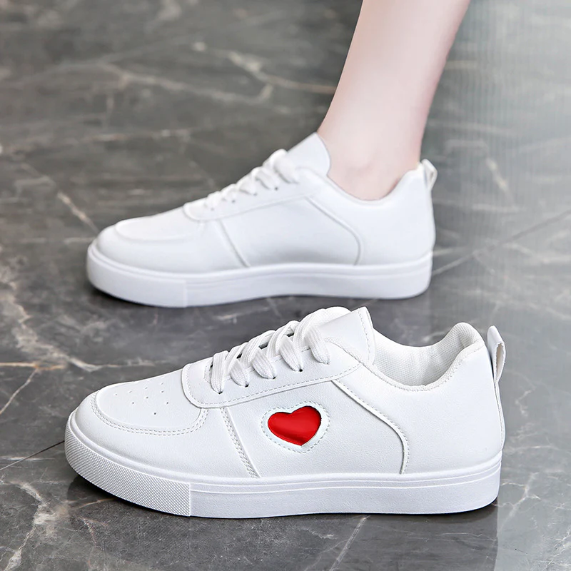 Damen Sneakers mit Herzdetails und komfortabler Dämpfung Heidi Mode - Image 7