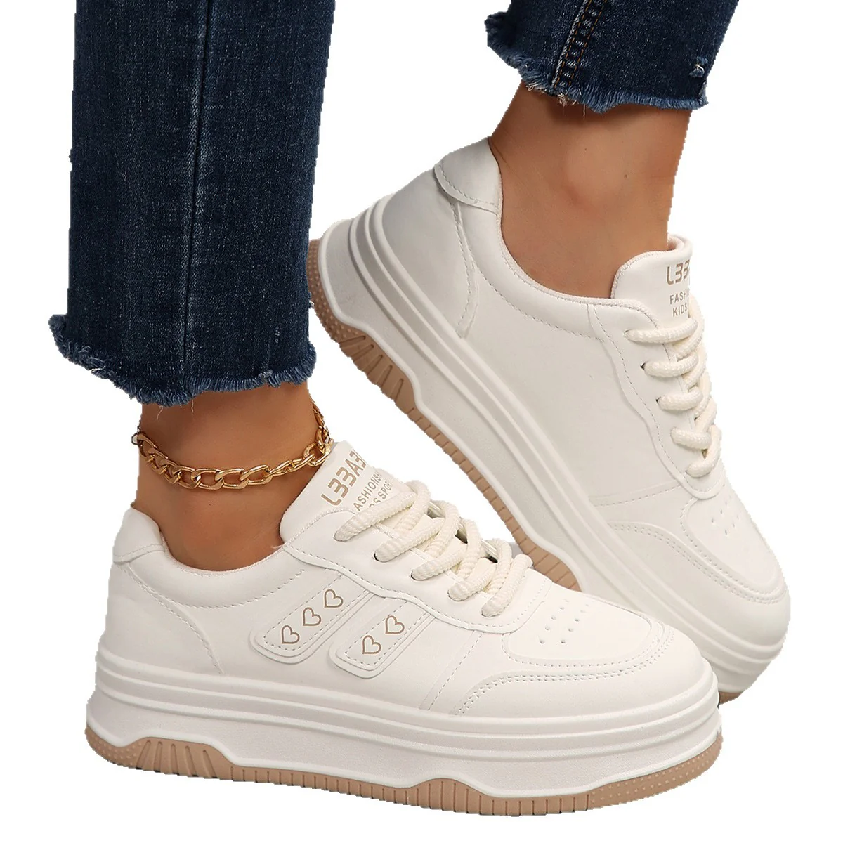 Damen Sneakers mit Herzen-Applikationen und strukturierter Laufsohle Heidi Mode - Image 5