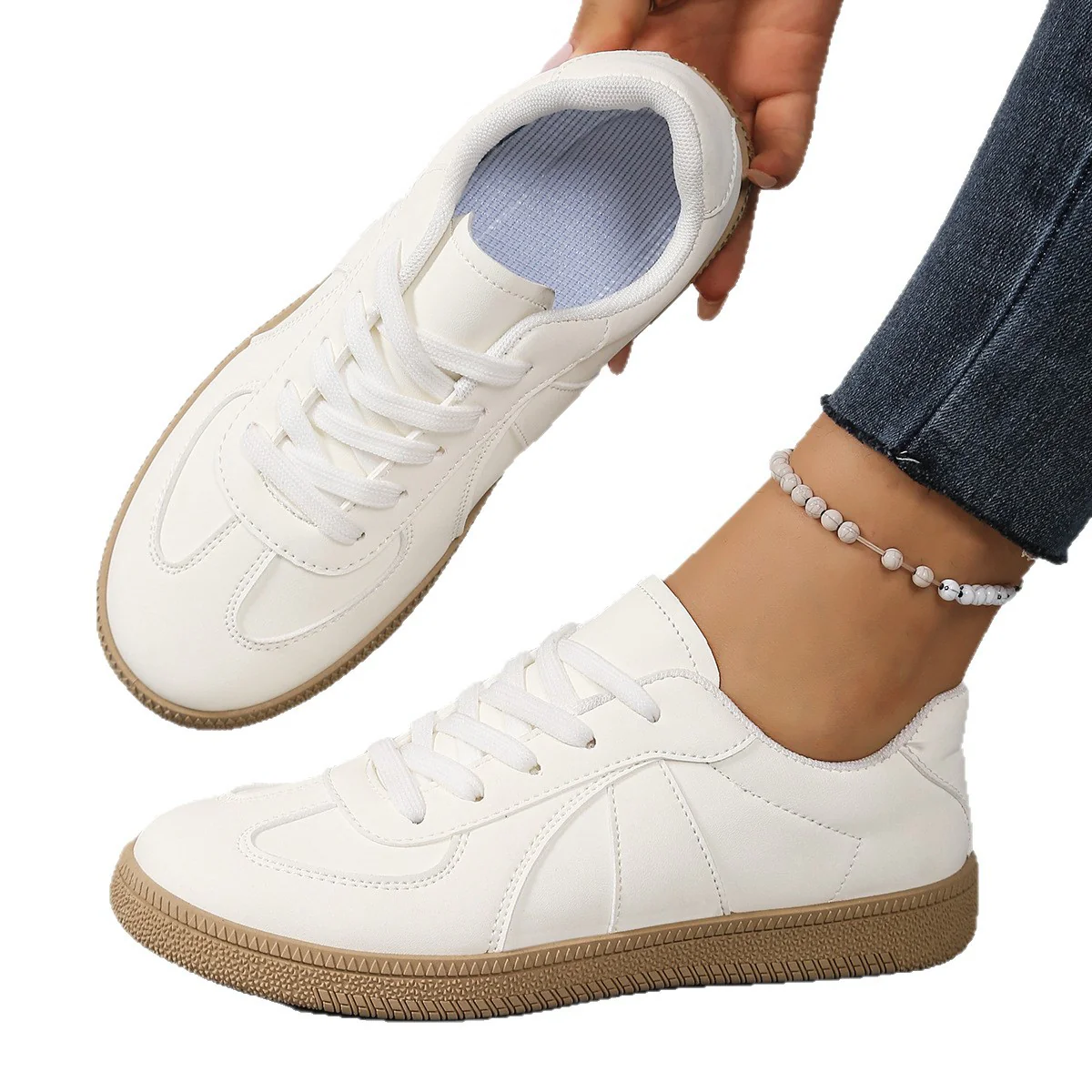 Damen Sneakers mit klassischer Schnürung und rutschfester Sohle Heidi Mode - Image 5