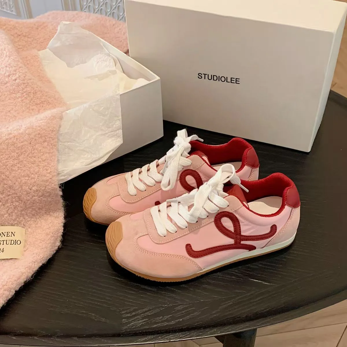 Damen Sneakers mit luxuriösem Wildleder und atmungsaktivem Mesh von Heidi Mode - Image 6