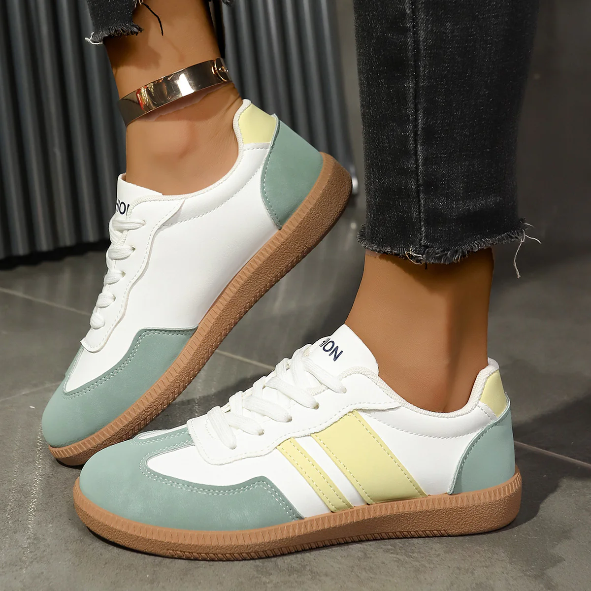 Damen Sneakers mit modischem Obermaterial und strapazierfähiger Gummisohle Heidi Mode