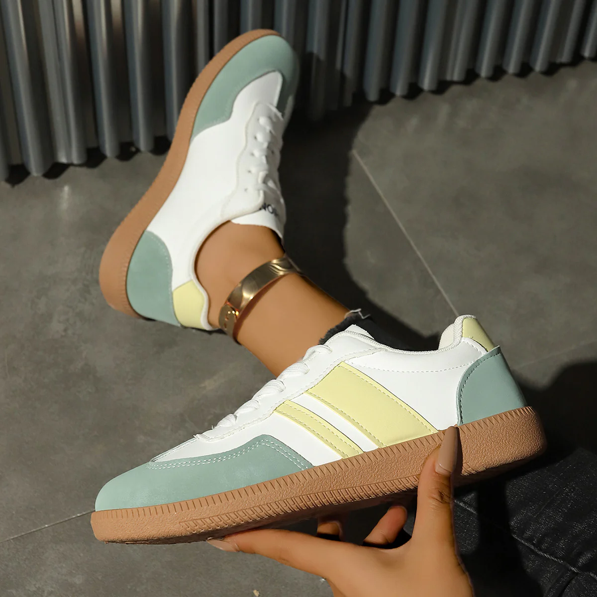 Damen Sneakers mit modischem Obermaterial und strapazierfähiger Gummisohle Heidi Mode - Image 4