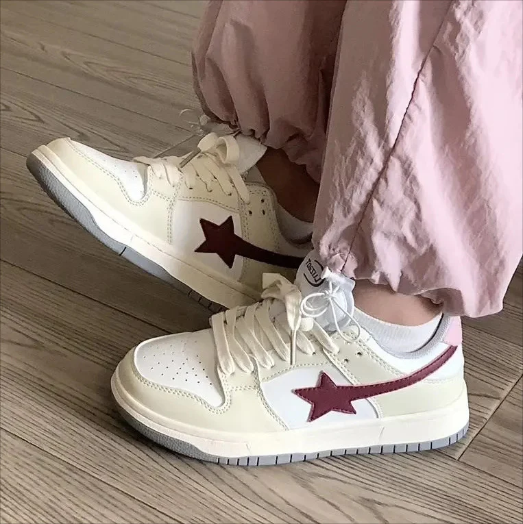 Damen Sneakers mit sportlichem Design und dämpfender Sohle Heidi Mode - Image 4