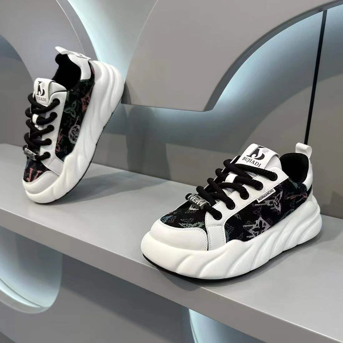 Damen Sneakers mit trendiger Profilsohle und sportlichem Design Heidi Mode - Image 7