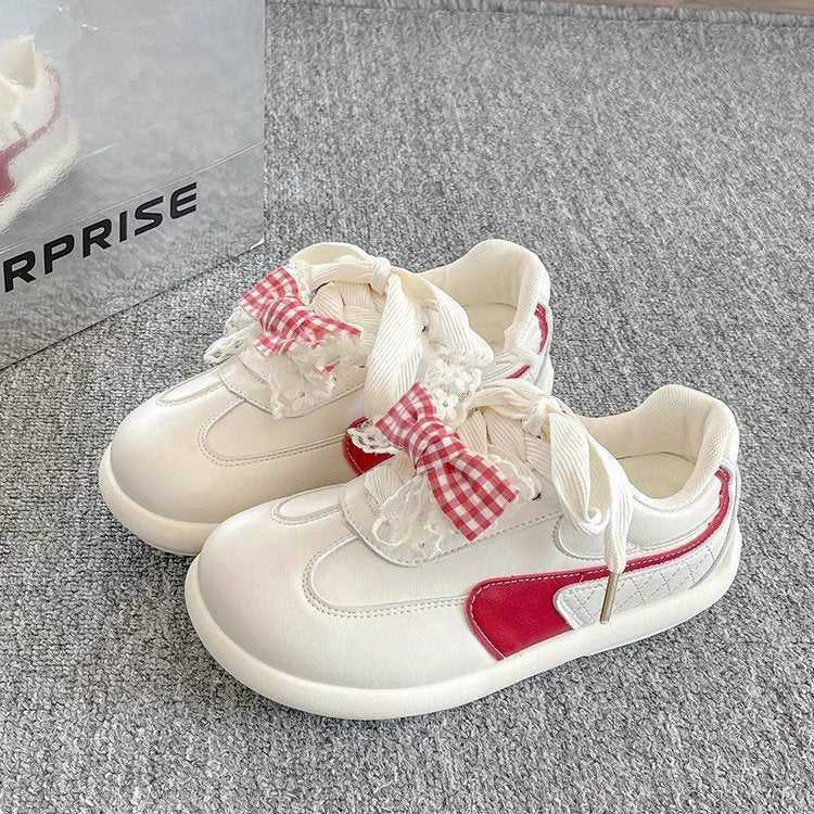 Damen Sneakers mit verspieltem Rüschendetail und buntem Karostoffband Heidi Mode - Image 4