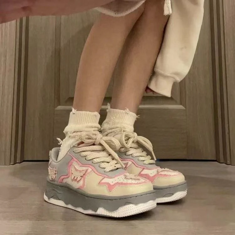 Damen Sneakers mit verspieltem Tiermotiv und dämpfendem Sohlenprofil Heidi Mode
