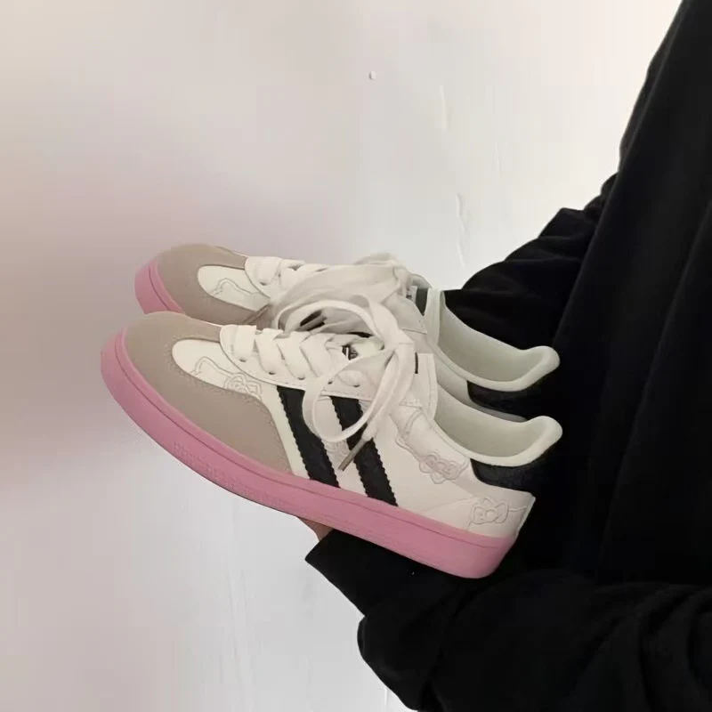 Damen Sneakers mit verspielten Blumenapplikationen und dämpfender Sohle Heidi Mode - Image 4