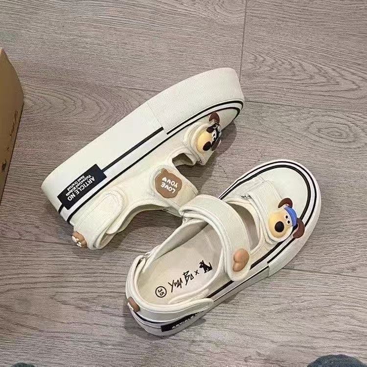 Damen Spielend inspirierte Sneakers mit strapazierfähigem Obermaterial und praktischem Klettverschluss Heidi Mode - Image 2