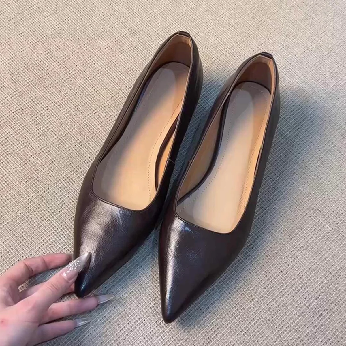 Damen spitze Pumps mit elegantem Design und hochwertiger Lederverarbeitung Heidi Mode - Image 4