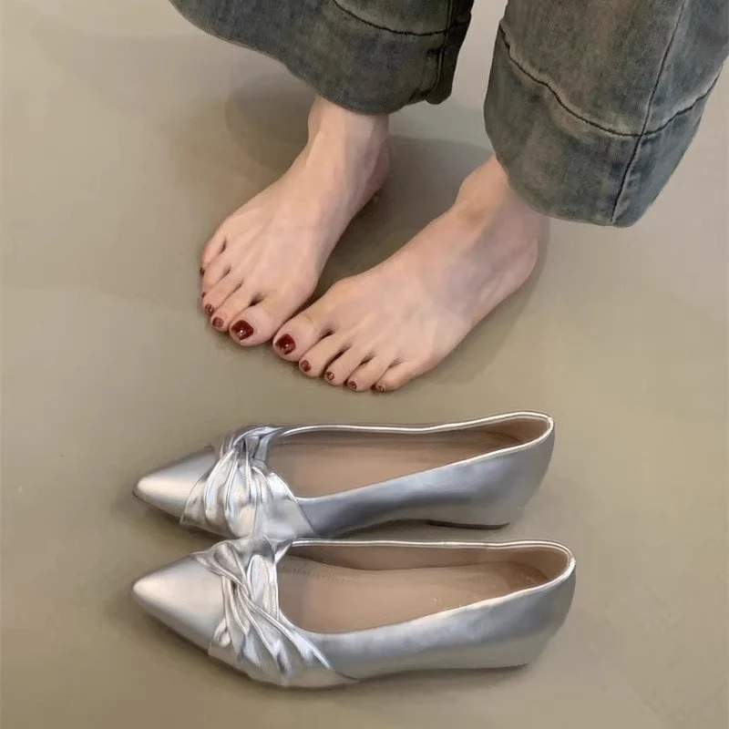Damen spitze Pumps mit kunstvollem Knoten aus feinem Satin Heidi Mode - Image 8