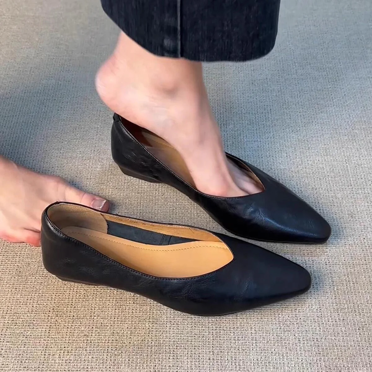 Damen spitze Slipper mit eleganter V-Ausschnittform Heidi Mode