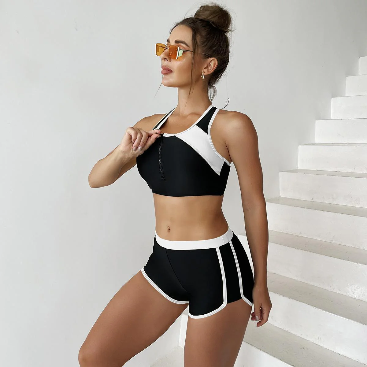 Damen Sportbadeanzug mit Kurzer Hose und Praktischem Reißverschluss Heidi-Mode - Image 6