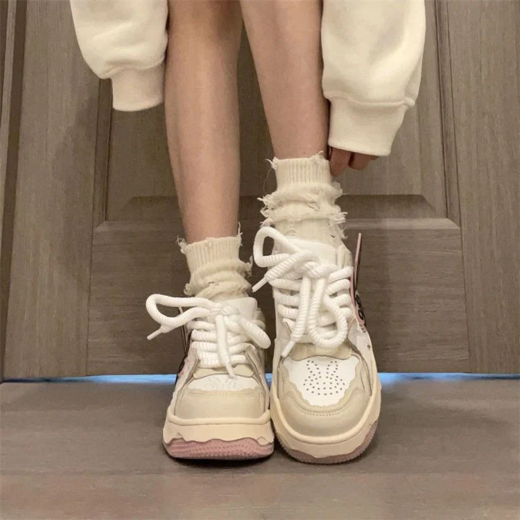 Damen sportive Chunky Sneakers mit farbenfrohem Motiv und bequemem Schnürsystem Heidi Mode - Image 3