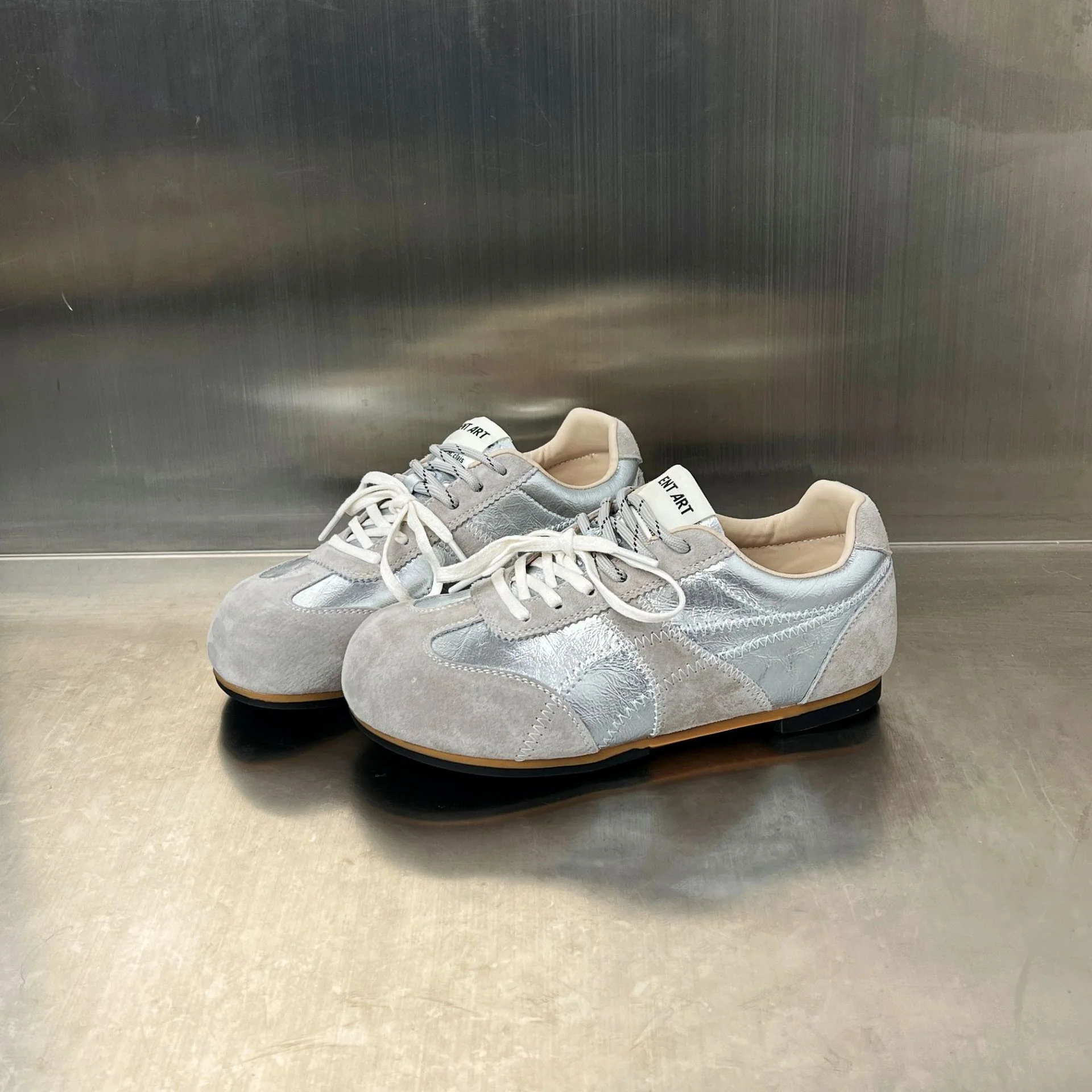 Damen Sportive Sneakers mit atmungsaktiver Multimaterial-Oberfläche Heidi Mode - Image 9