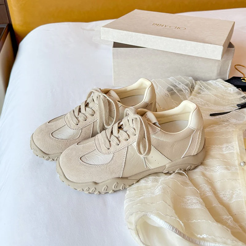 Damen sportive Sneakers mit atmungsaktiver Obermaterialkombination und rutschfester Laufsohle Heidi Mode - Image 8
