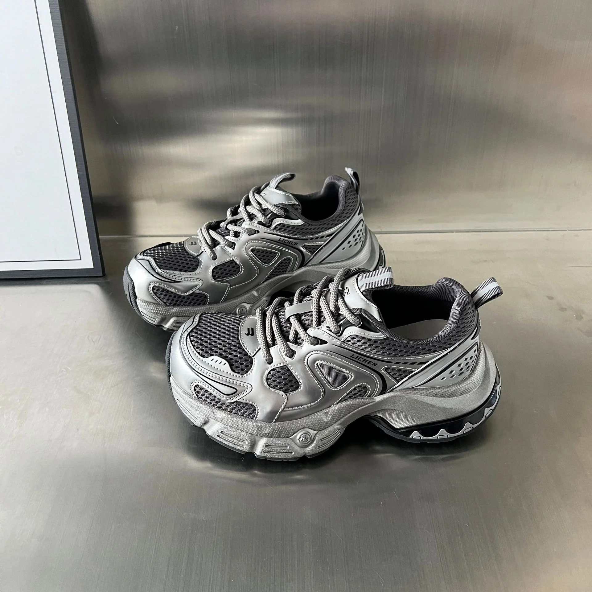 Damen sportive und bequeme Sneakers Heidi Mode - Image 2