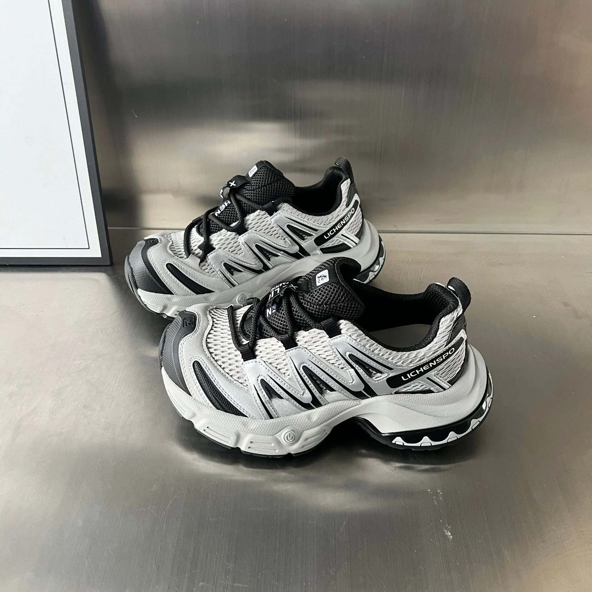 Damen Sportliche Atmungsaktive Sneakers mit innovativer Dämpfungstechnologie Heidi Mode - Image 8