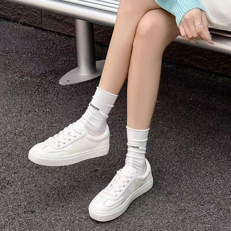 Damen Sportliche Casual-Sneaker mit glänzender Oberfläche Heidi Mode - Image 4