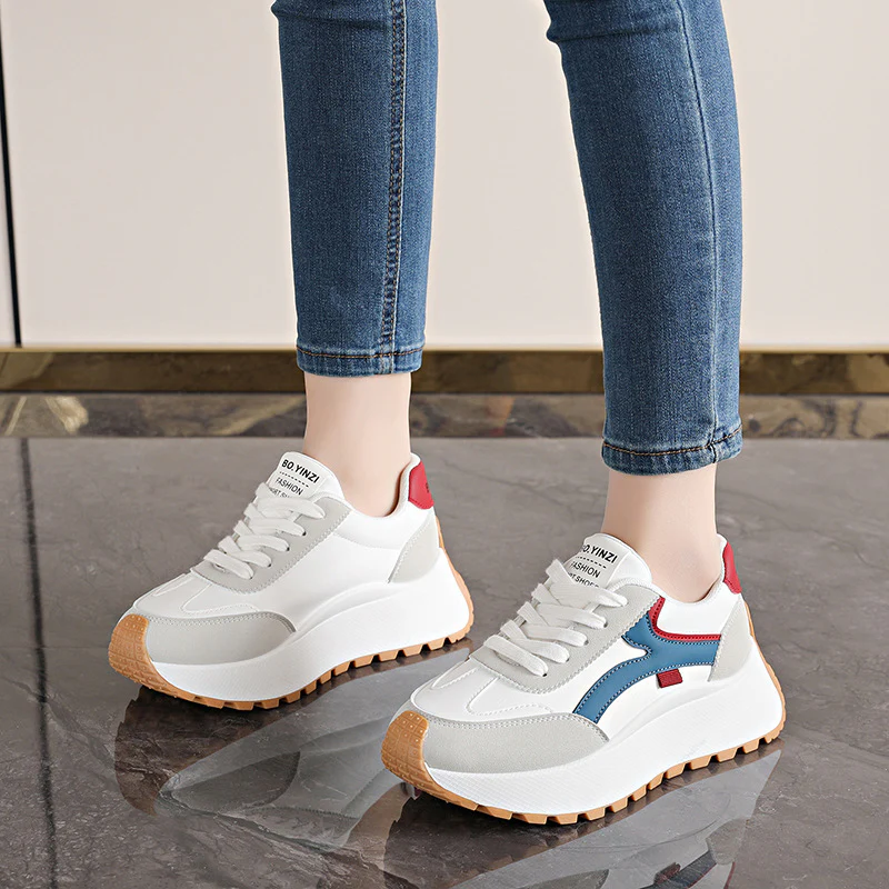 Damen Sportliche Chunky Sneaker mit dämpfender Laufsohle und modischem Design Heidi Mode - Image 4