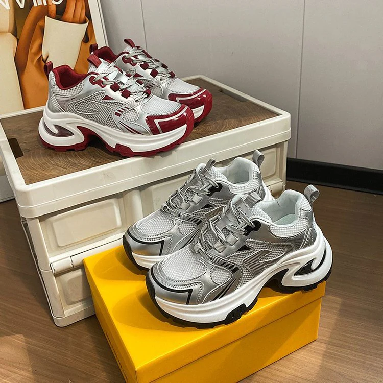 Damen Sportliche Chunky Sneaker mit reflektierenden Akzenten und innovativer Dämpfung Heidi Mode - Image 5