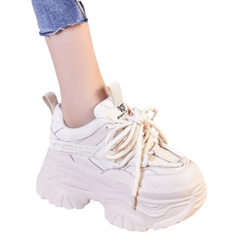 Damen Sportliche Chunky-Sneaker mit verstärktem Sohlenprofil und atmungsaktivem Obermaterial Heidi Mode - Image 5