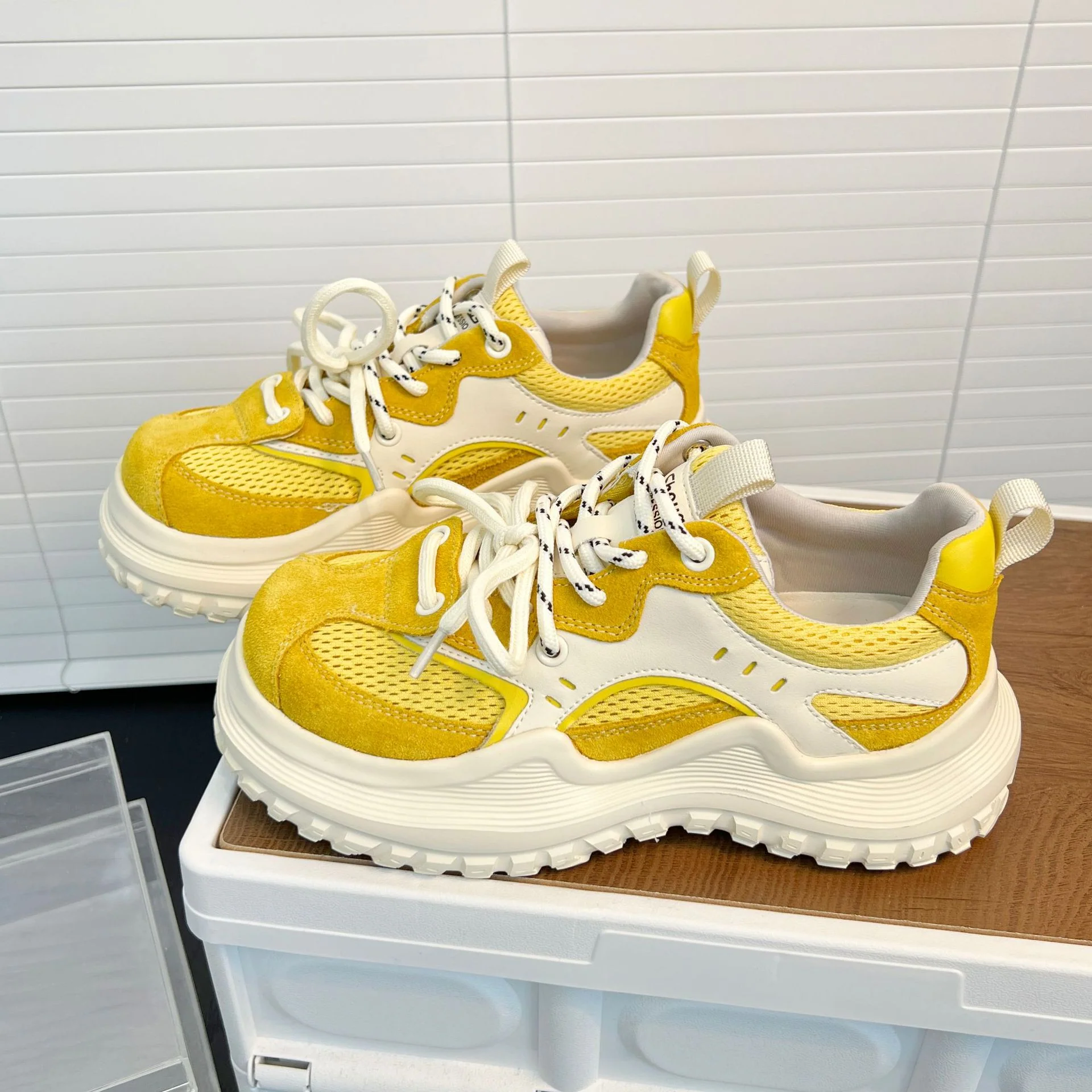 Damen Sportliche Chunky Sneakers mit atmungsaktivem Mesh und verstärktem Fersenbereich Heidi Mode - Image 7